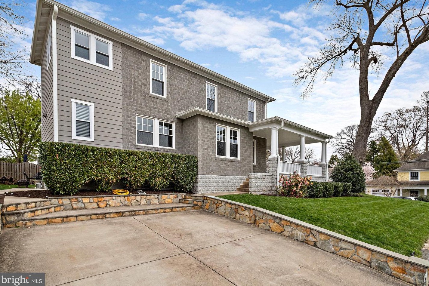 1700 Taylor St, Arlington VA 22204-4046 exterior