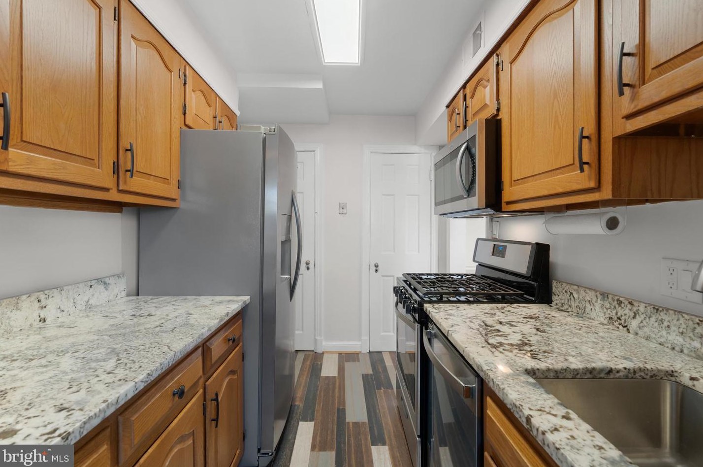 1035 Monroe St, Arlington VA 22201-4503 exterior