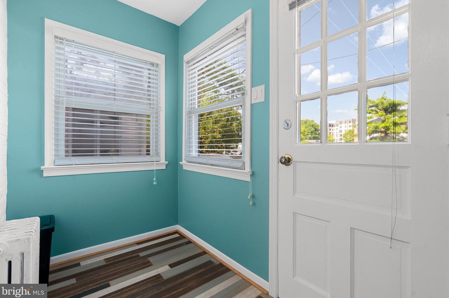 1035 Monroe St, Arlington VA 22201-4503 exterior