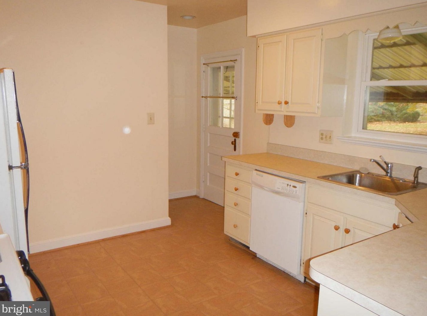 3105 Toronto St, Arlington VA  22213-1351 exterior