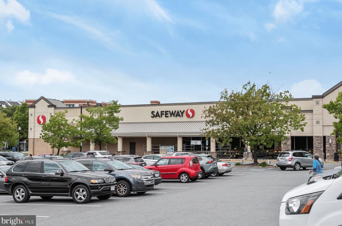 2101 Monroe St, Arlington VA  22207-3872 exterior