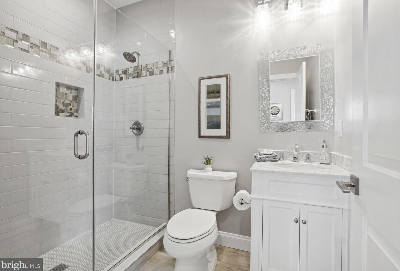 1244 Taylor St, Arlington VA 22201-5728 exterior