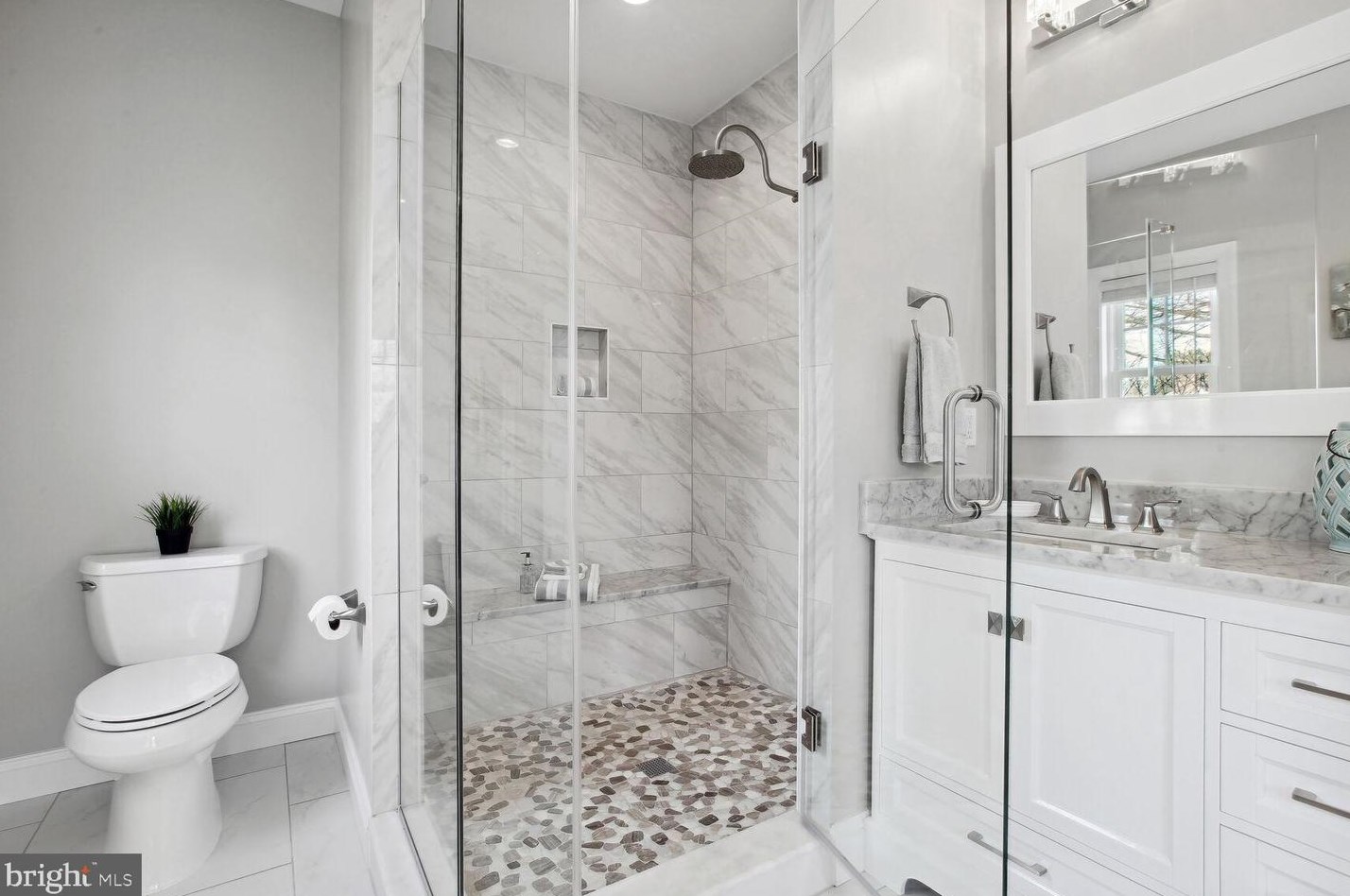 1244 Taylor St, Arlington VA 22201-5728 exterior