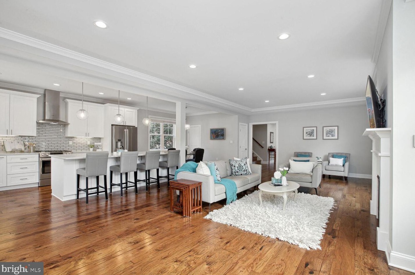 1244 Taylor St, Arlington VA 22201-5728 exterior