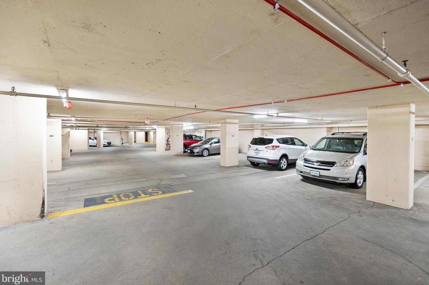 1600 Oak St, Arlington VA  22209-2751 exterior