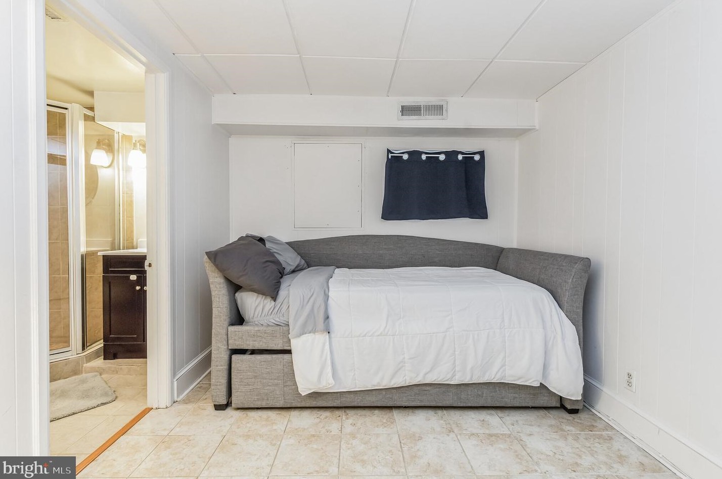 3363 Stafford St, Arlington VA 22206-1916 exterior