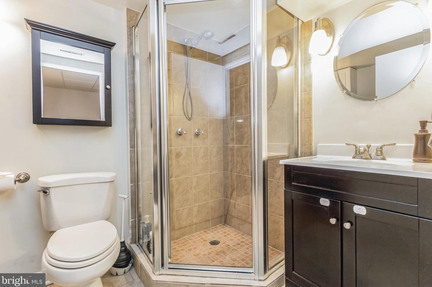 3363 Stafford St, Arlington VA 22206-1916 exterior