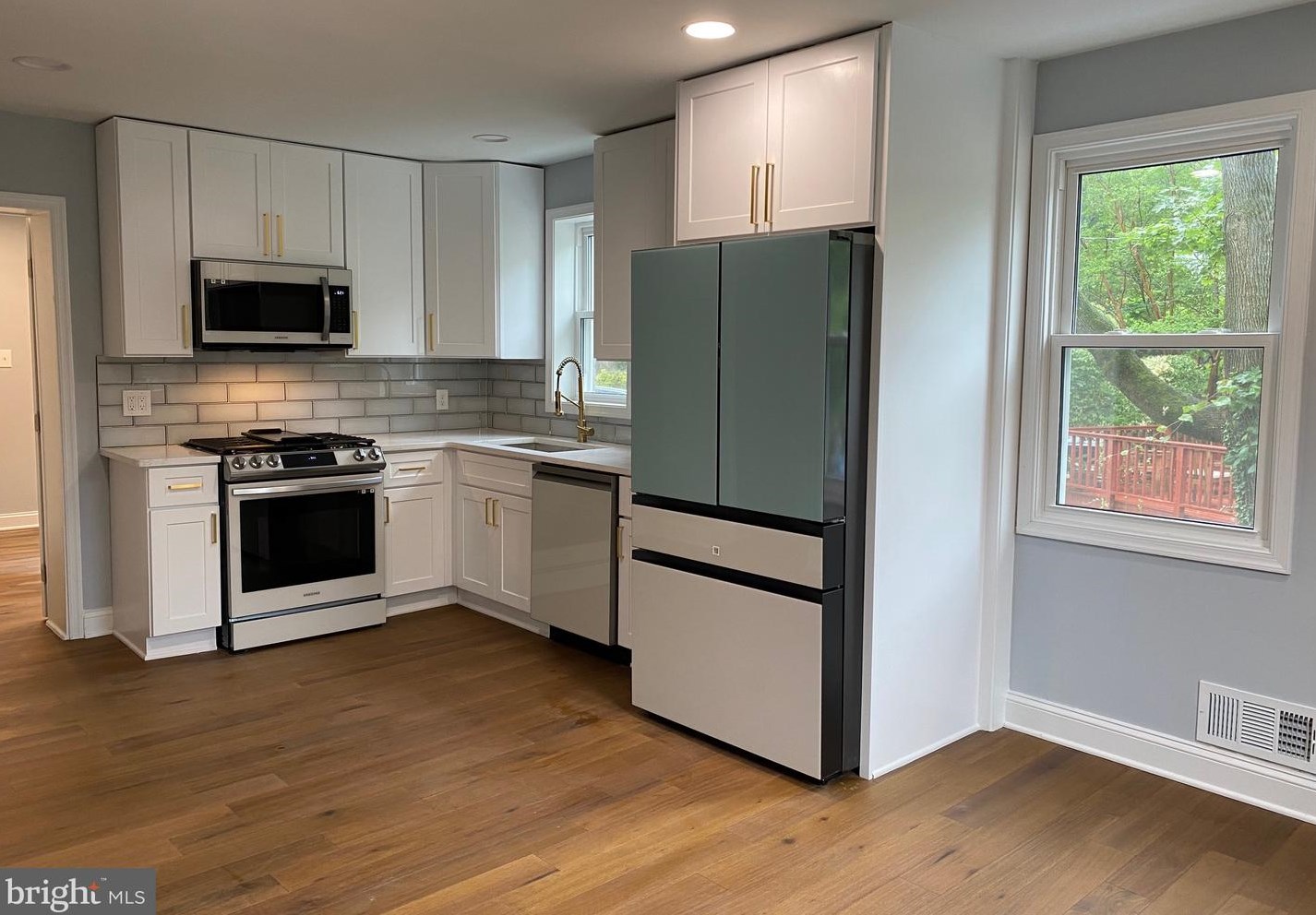 1947 Vermont St, Arlington VA 22201-4729 exterior