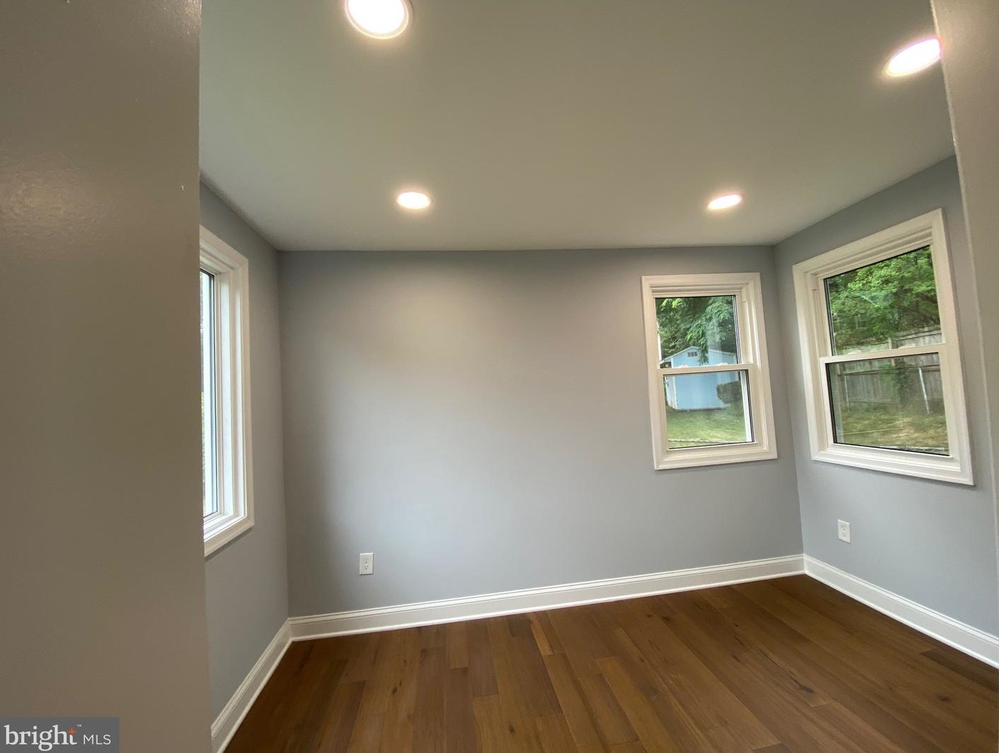 1947 Vermont St, Arlington VA 22201-4729 exterior