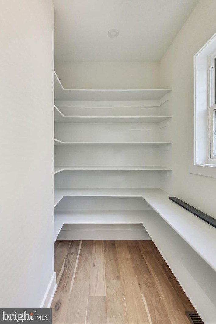 2135 Monroe St, Arlington VA 22204-5104 exterior