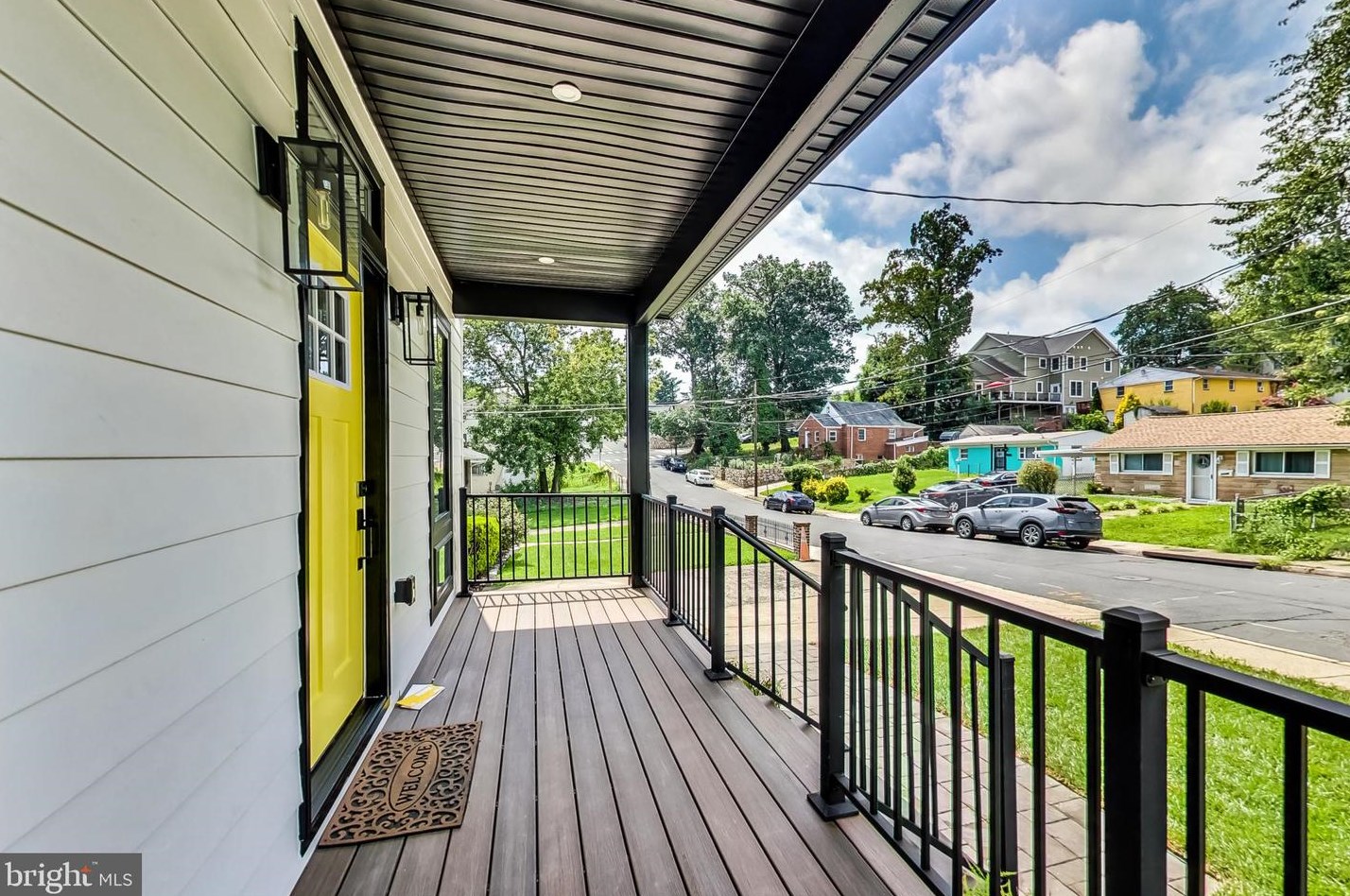 2135 Monroe St, Arlington VA 22204-5104 exterior