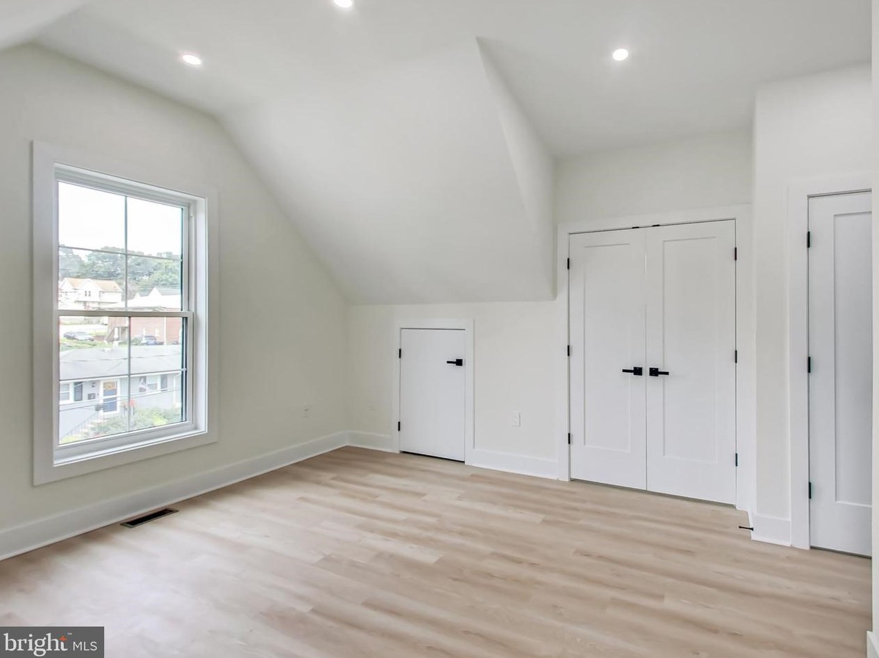 2135 Monroe St, Arlington VA 22204-5104 exterior