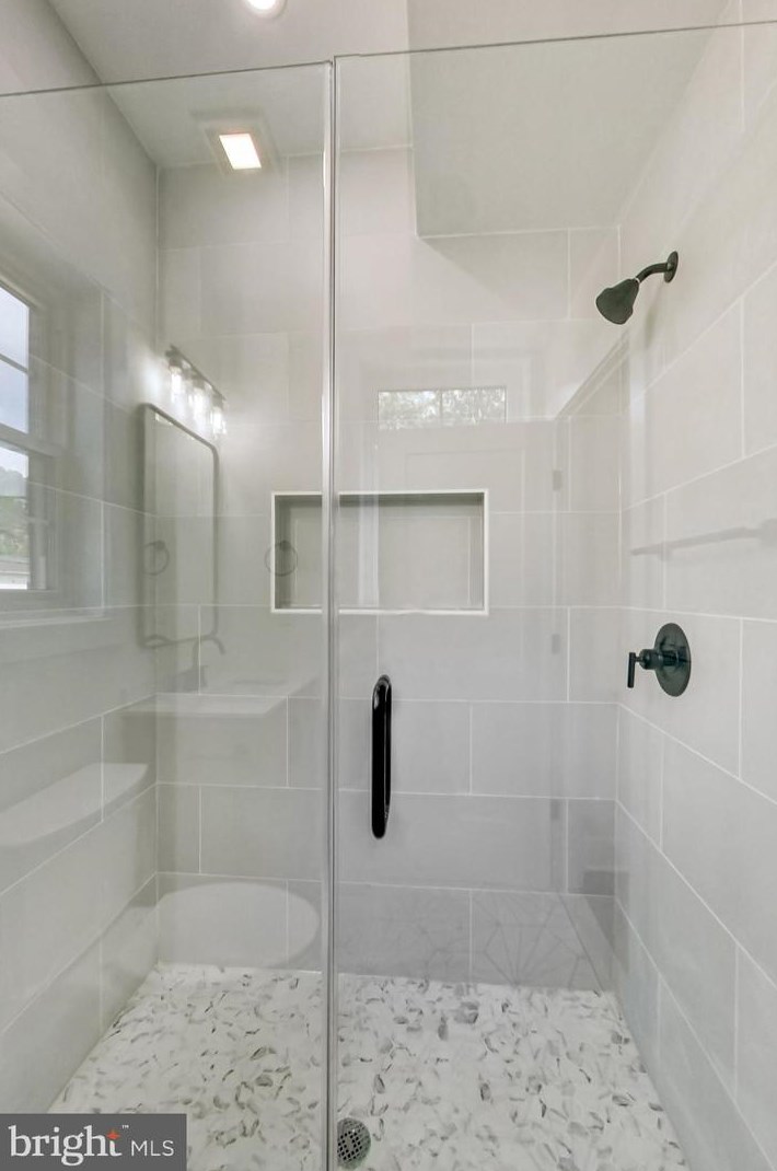 2135 Monroe St, Arlington VA 22204-5104 exterior