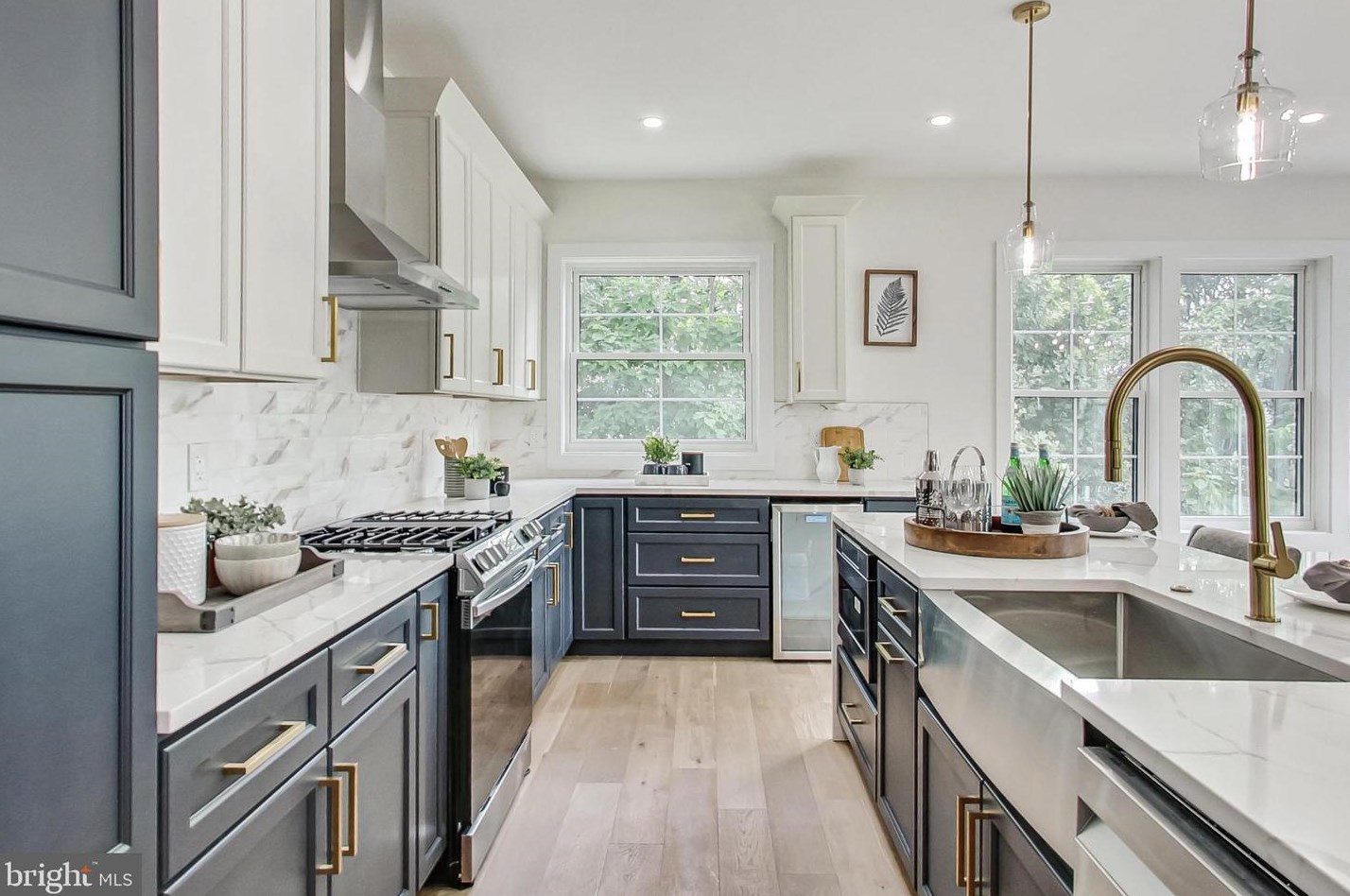 2135 Monroe St, Arlington VA 22204-5104 exterior