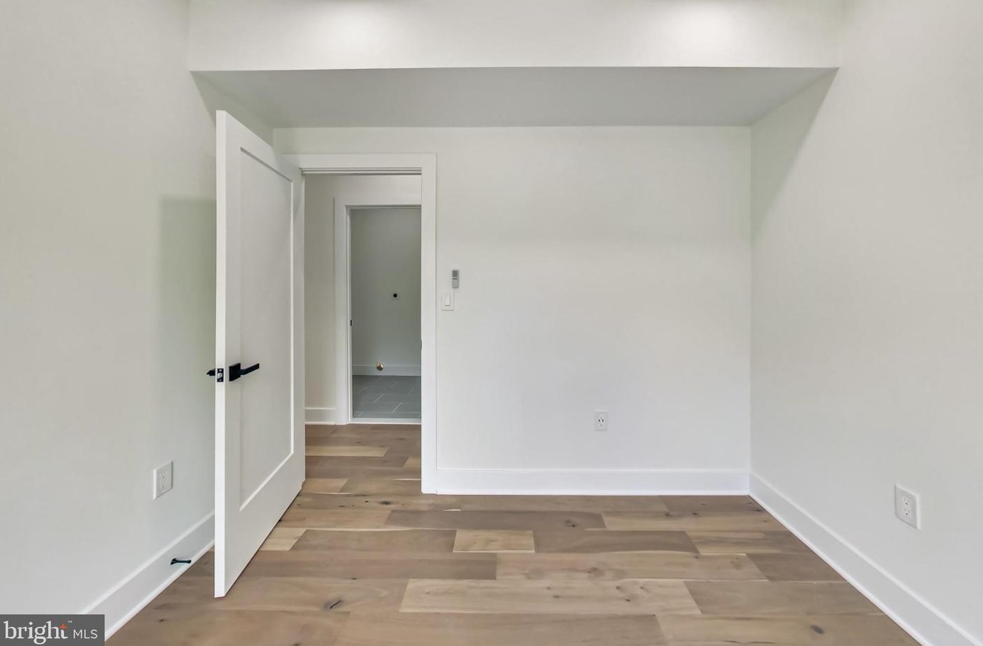 2135 Monroe St, Arlington VA 22204-5104 exterior