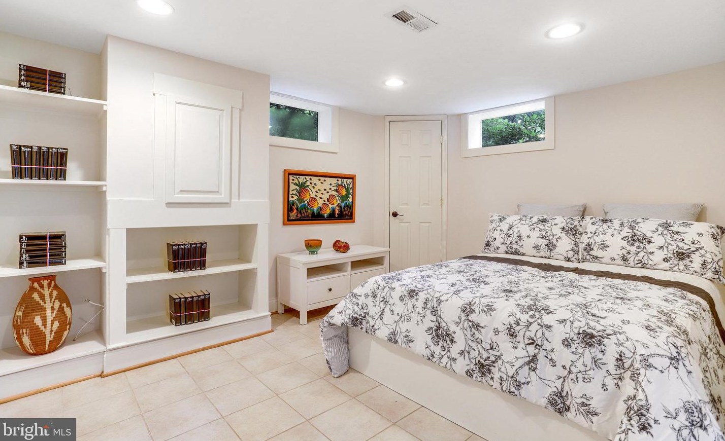 131 Irving St, Arlington VA 22201-1060 exterior