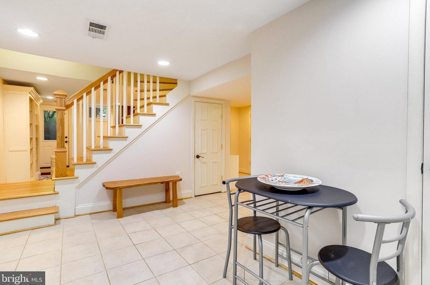 131 Irving St, Arlington VA 22201-1060 exterior