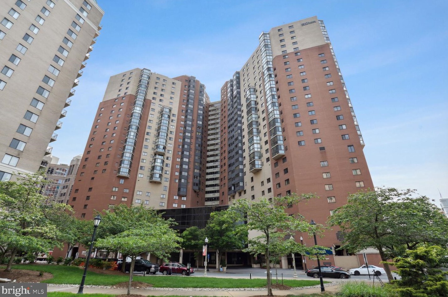 900 Stafford St, Arlington VA  22203-1842 exterior