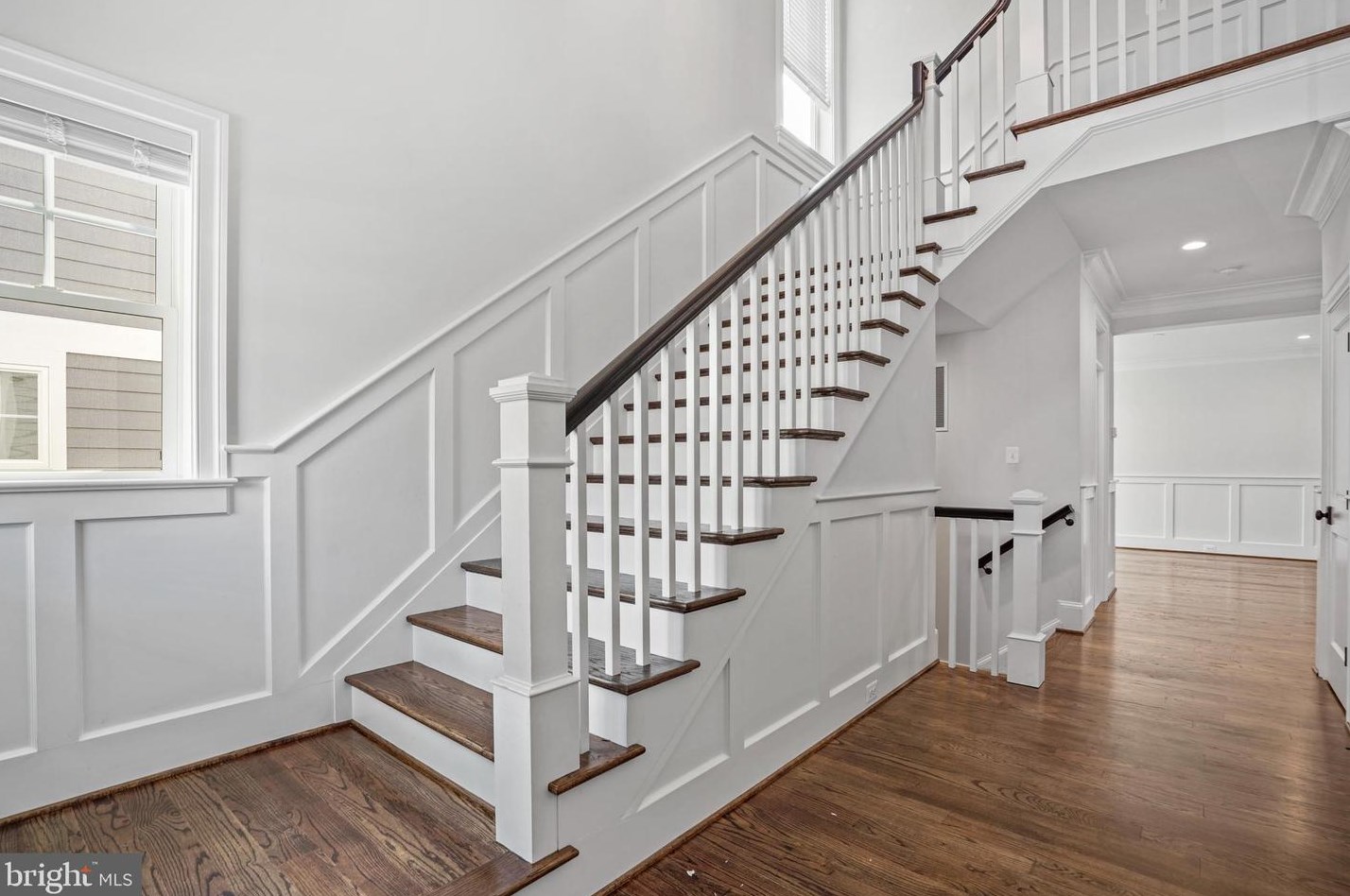 1820 Dinwiddie St, Arlington VA  22207-1928 exterior