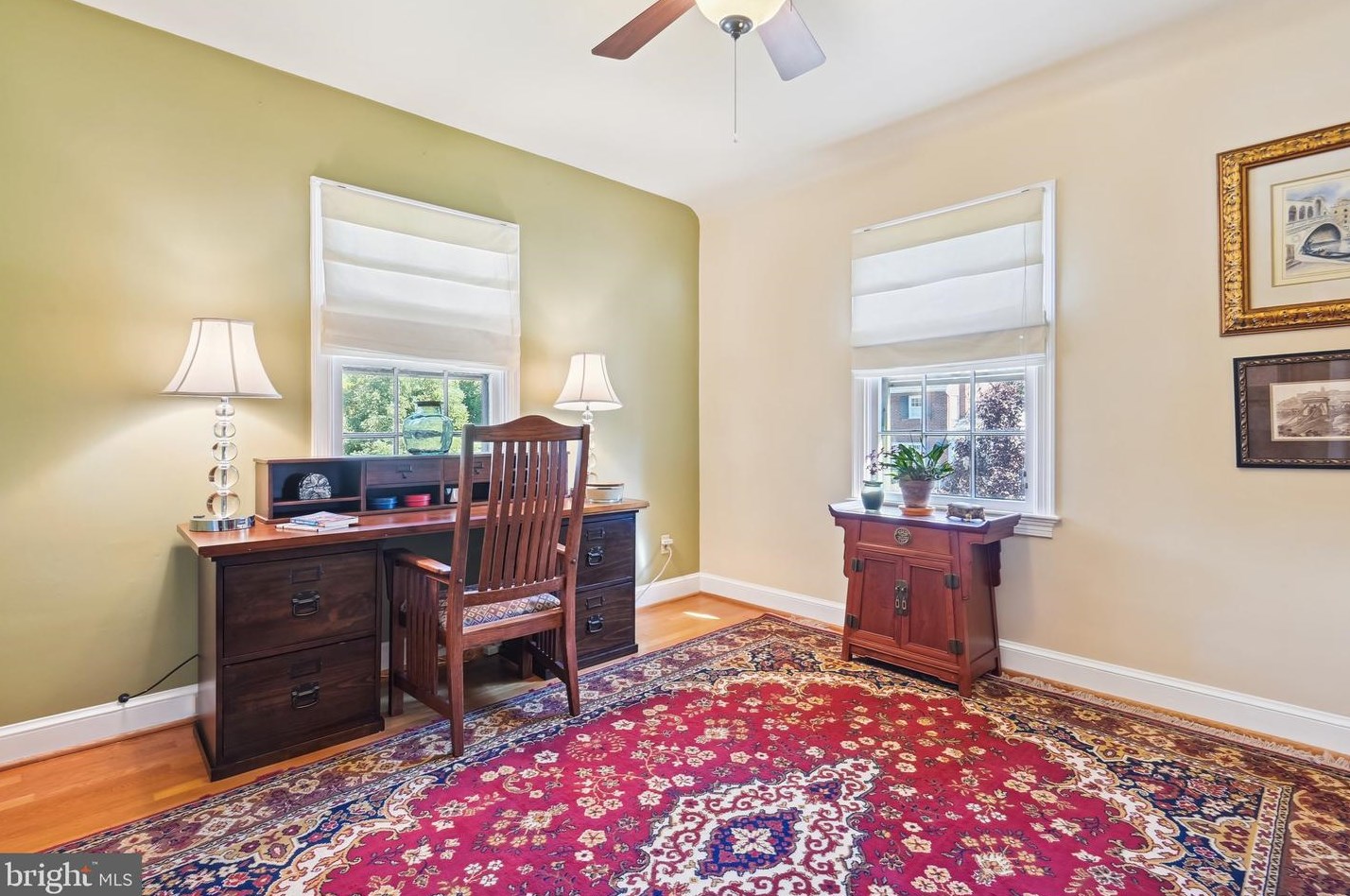 1406 Illinois St, Arlington VA 22205-2761 exterior