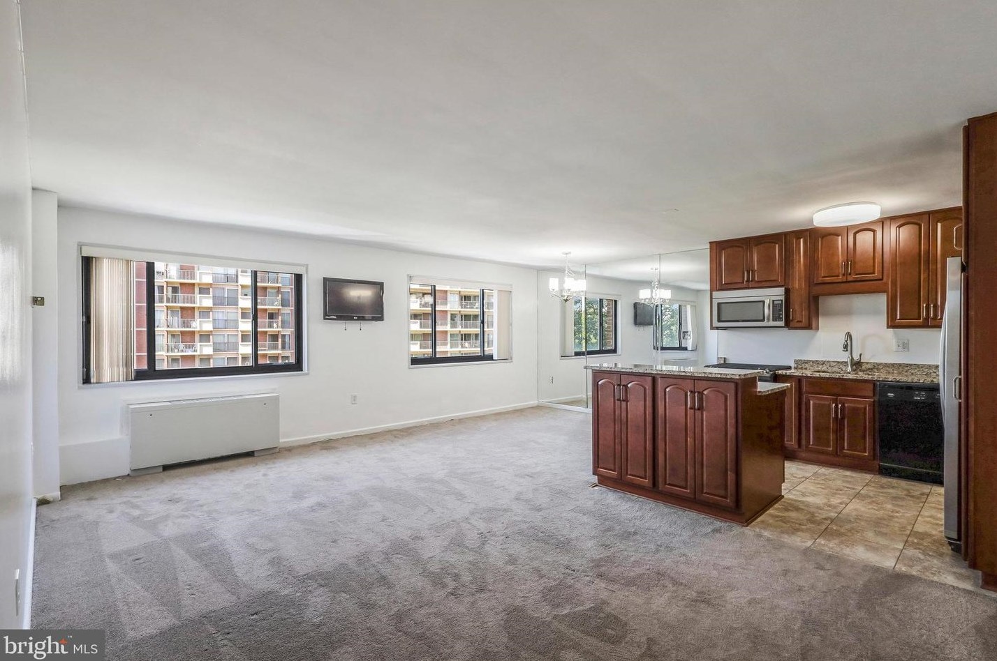 1200 S Arlington Ridge Rd Apt 406, Arlington, VA 22202