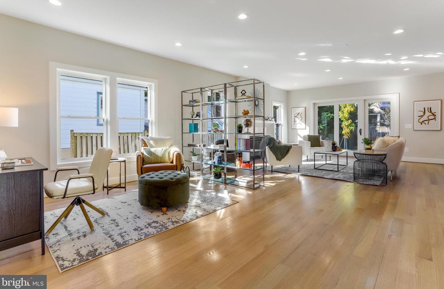 812 Edgewood St, Arlington VA  22201-1935 exterior