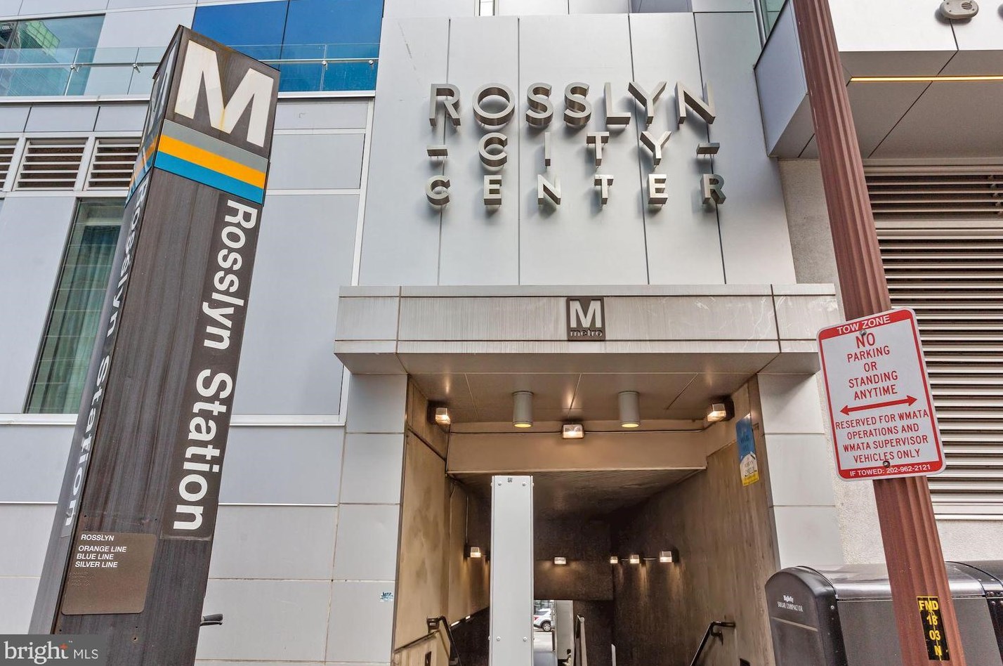 1221 Quinn St, Arlington VA 22209-3341 exterior