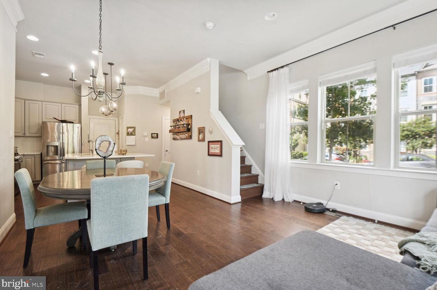 1300 Quinn St, Arlington VA  22204 exterior