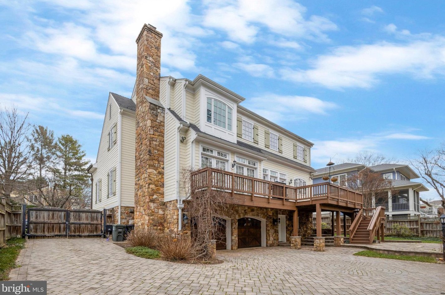 3212 Rochester St, Arlington VA  22213-1322 exterior