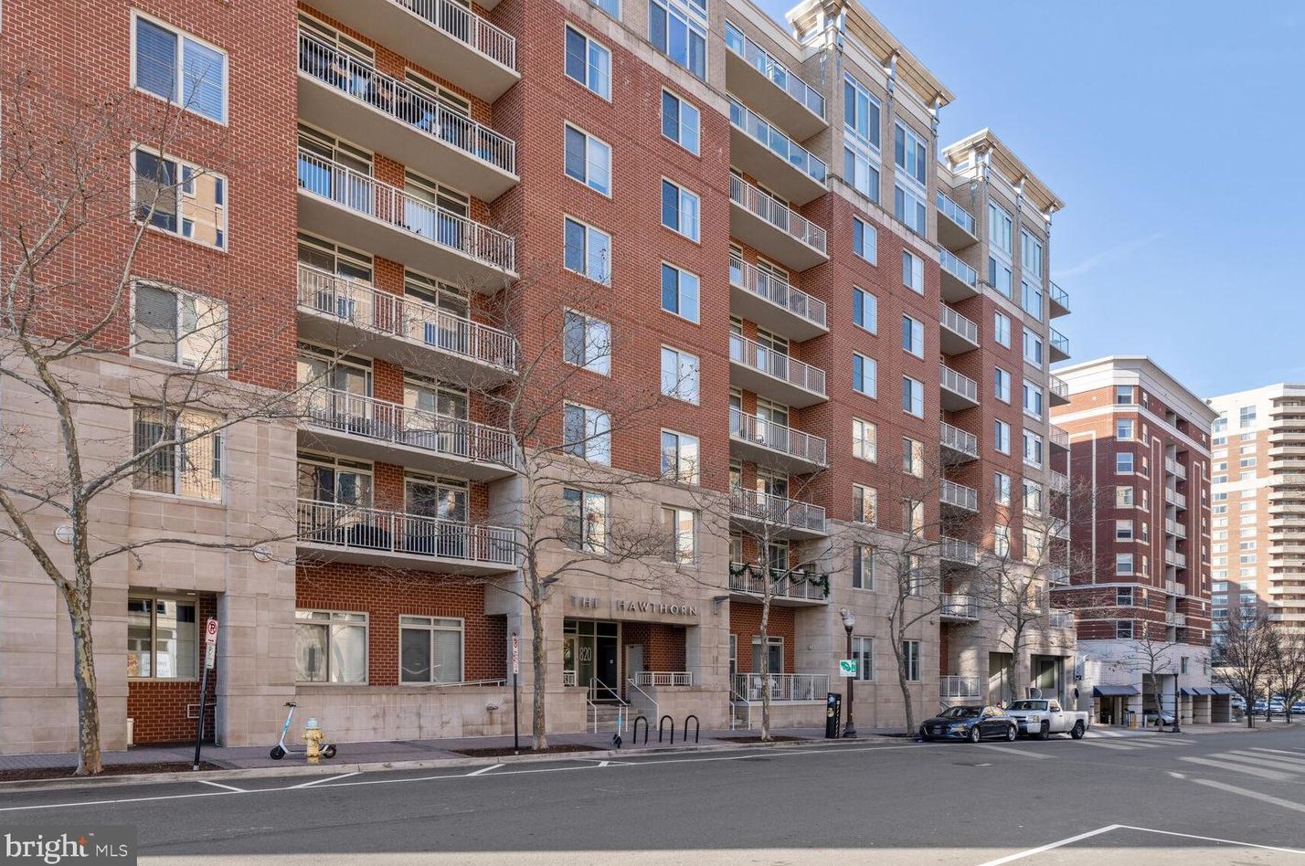 820 Pollard St, Arlington VA  22203-1903 exterior