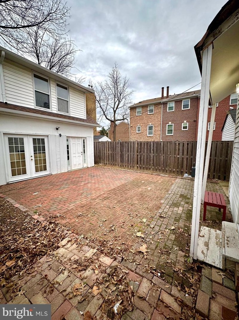 1829 Columbia Pike, Arlington VA  22204-4508 exterior