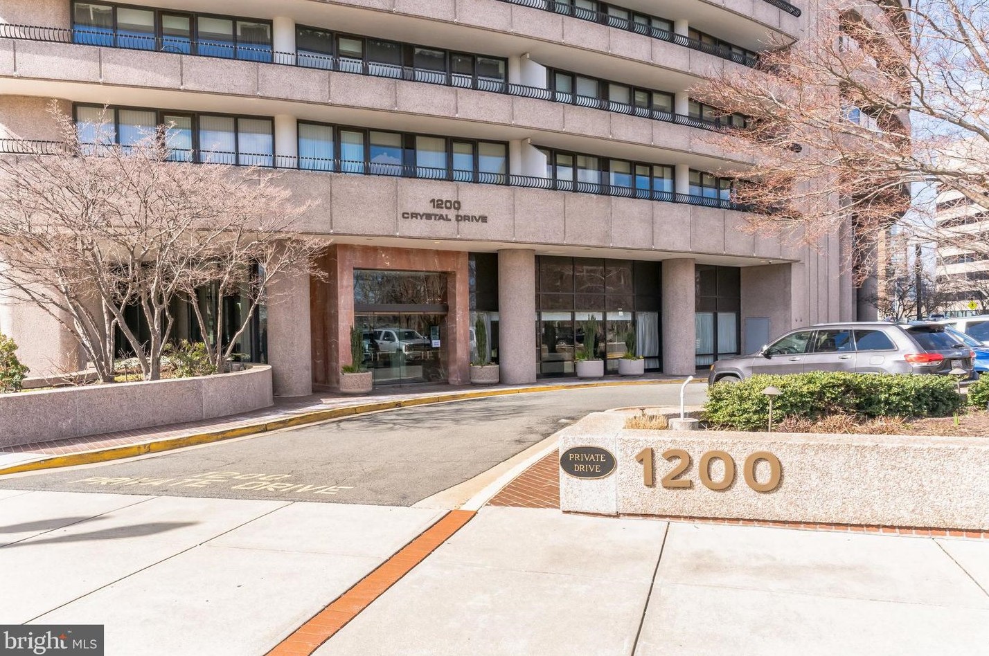 1200 Crystal Dr, Arlington VA  22202-4320 exterior