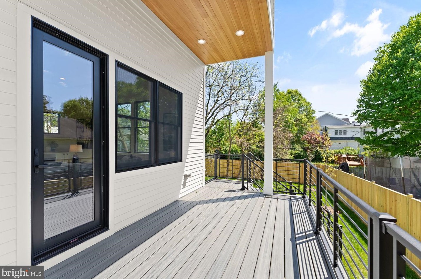 4516 7th St, Arlington VA  22203-2010 exterior