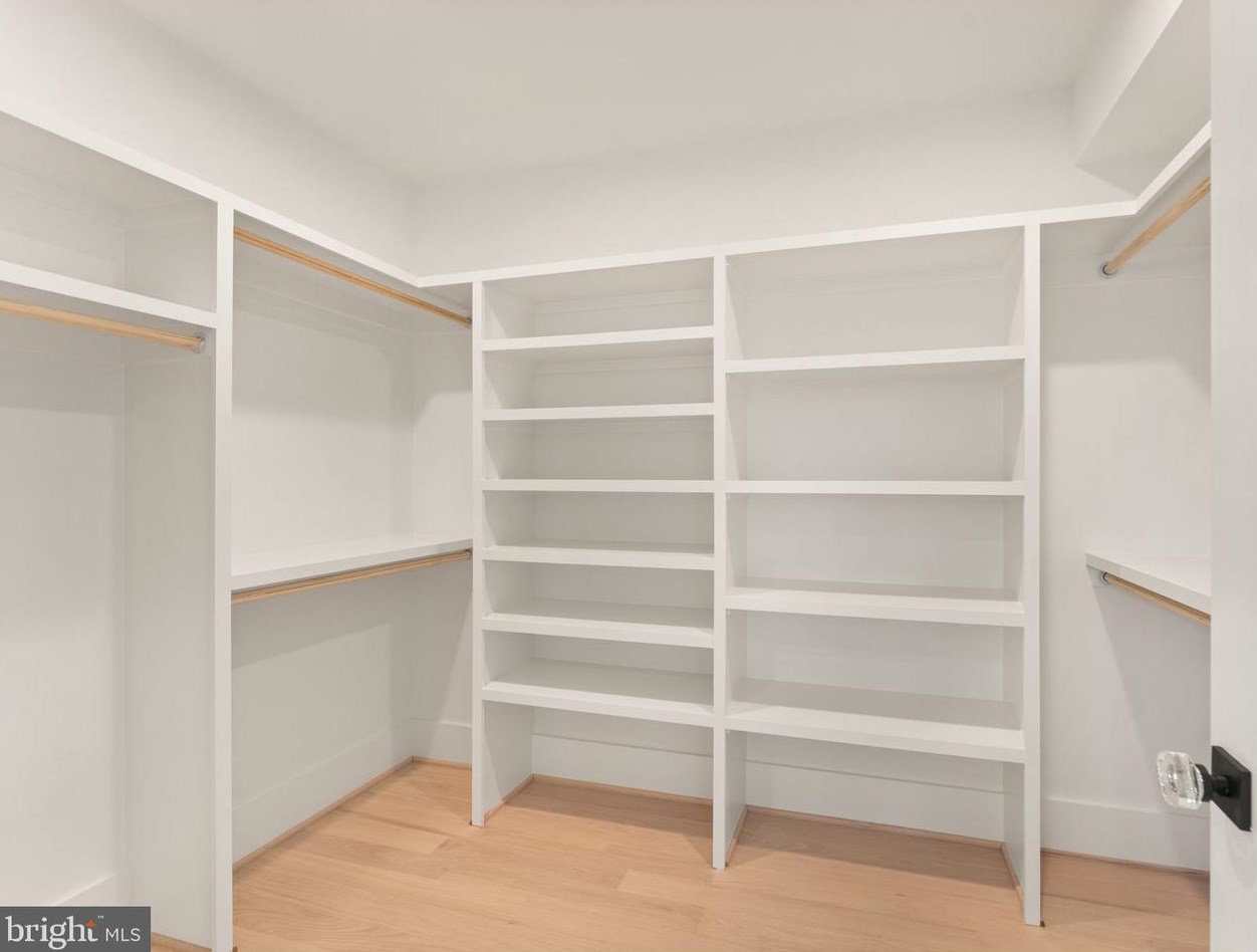 4516 7th St, Arlington VA  22203-2010 exterior