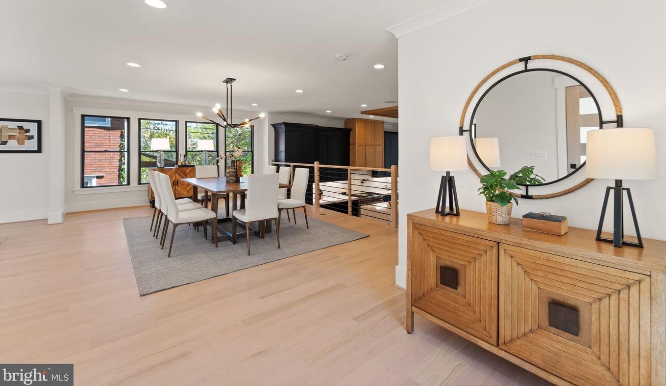 4516 7th St, Arlington VA  22203-2010 exterior