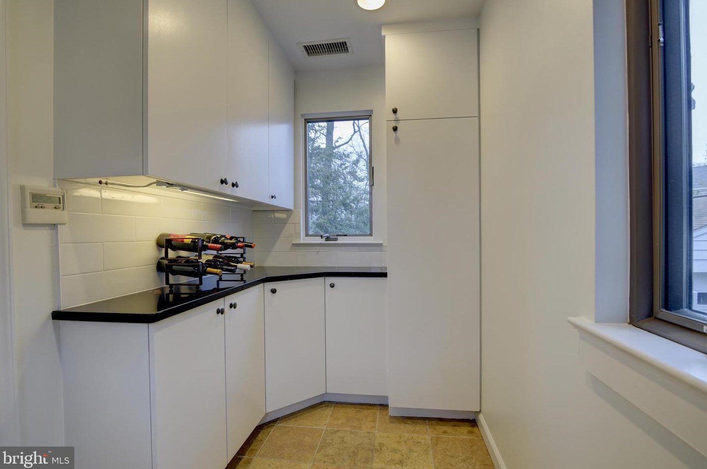 2506 Lynn St, Arlington VA  22202-2261 exterior