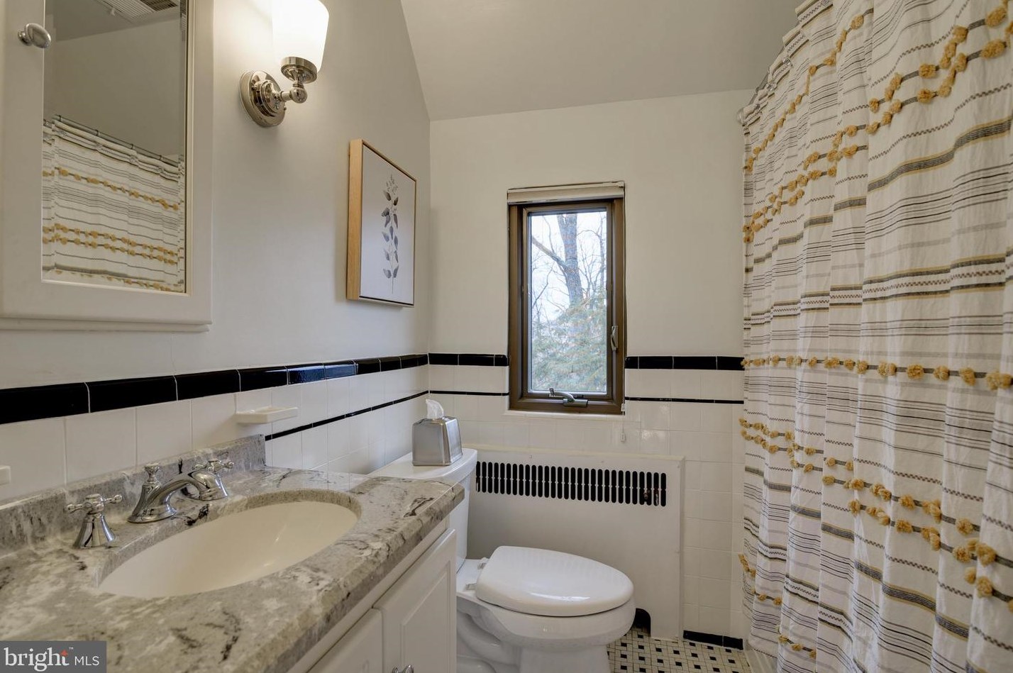 2506 Lynn St, Arlington VA  22202-2261 exterior