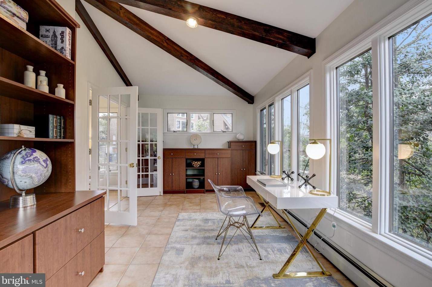 2506 Lynn St, Arlington VA  22202-2261 exterior