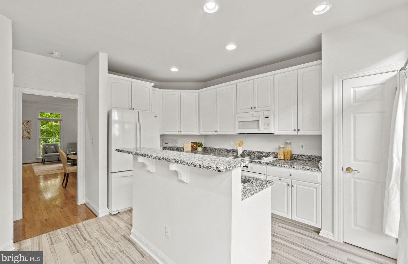 2139 Pierce Ct, Arlington VA exterior