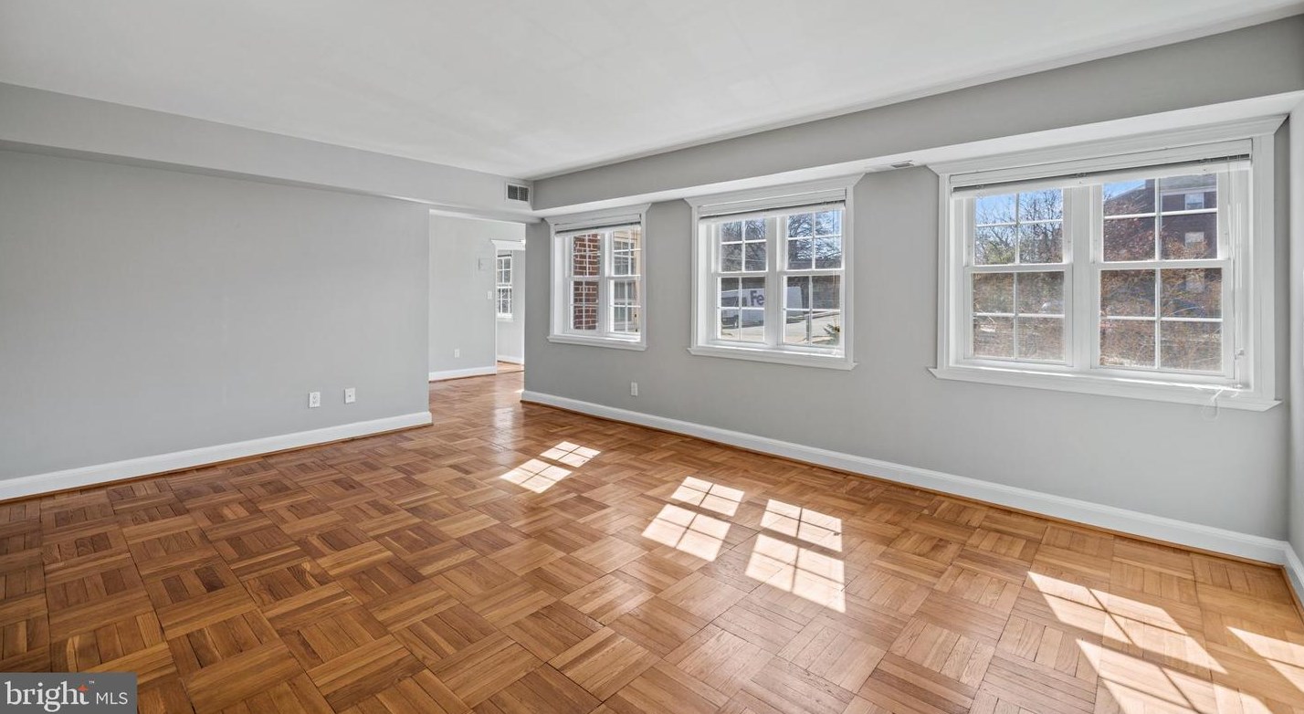 1336 Ode St, Arlington VA  22209-3440 exterior