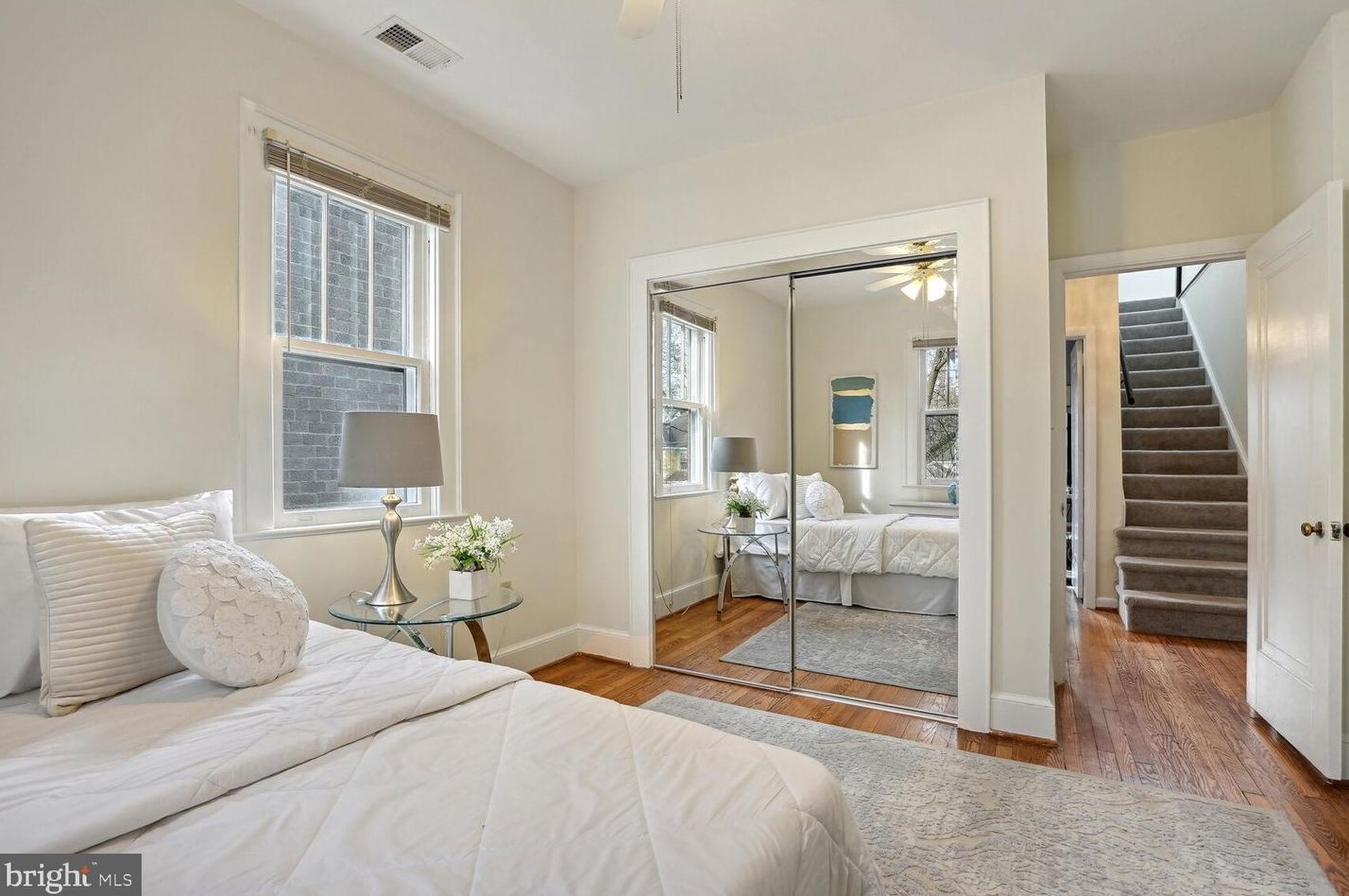 1706 Taylor St, Arlington VA 22204-4073 exterior