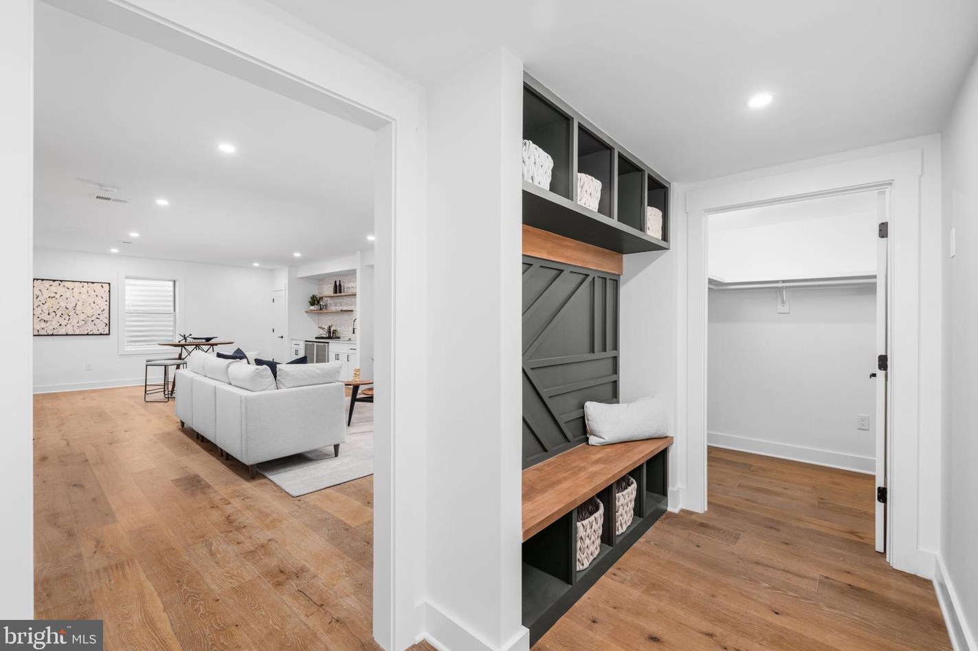 6000 16th St, Arlington VA  22205-2208 exterior