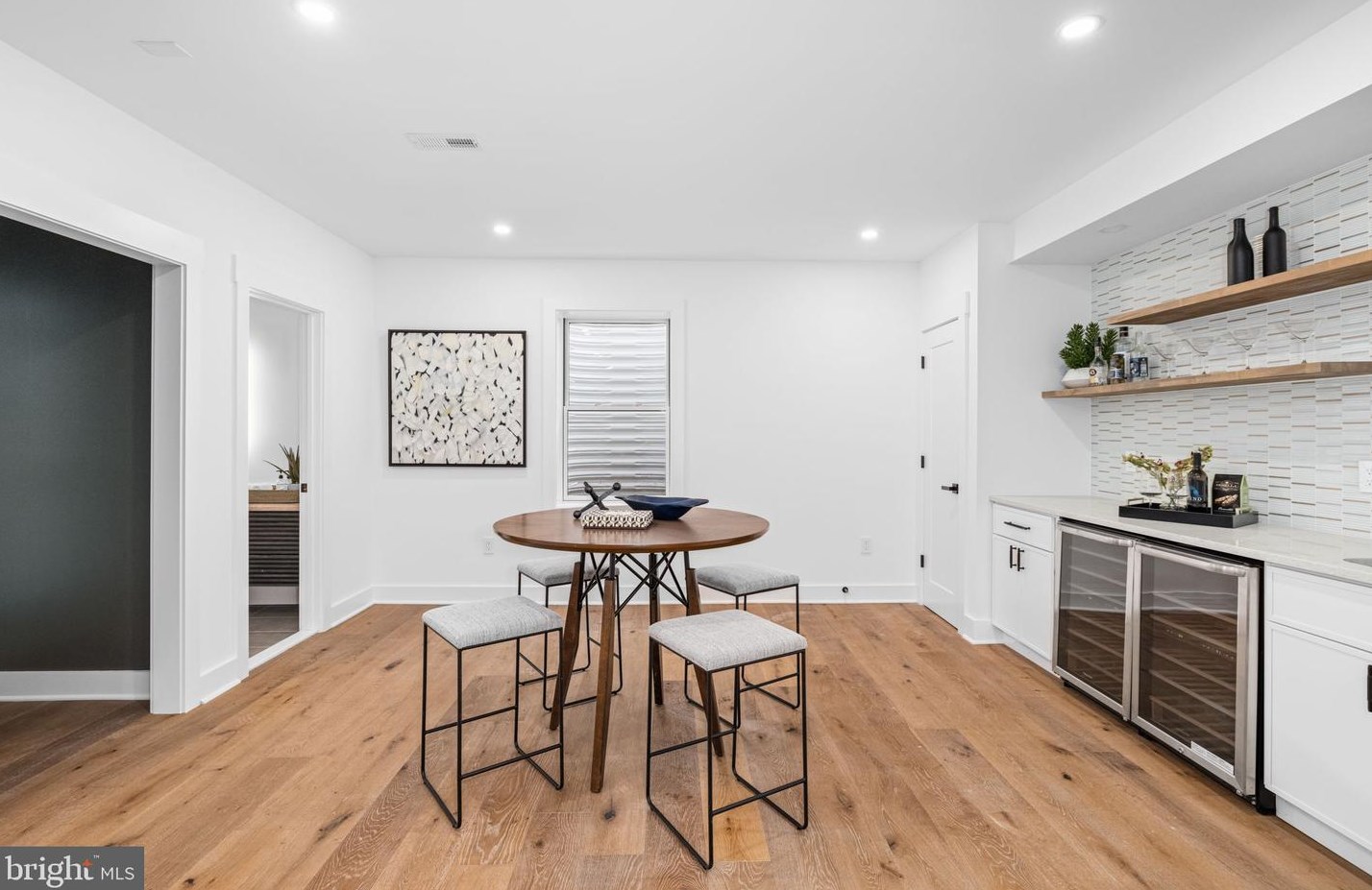 6000 16th St, Arlington VA  22205-2208 exterior