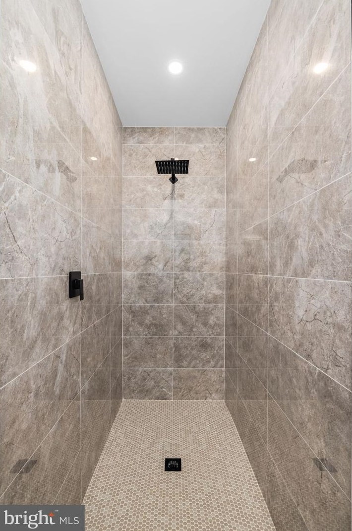 6000 16th St, Arlington VA  22205-2208 exterior