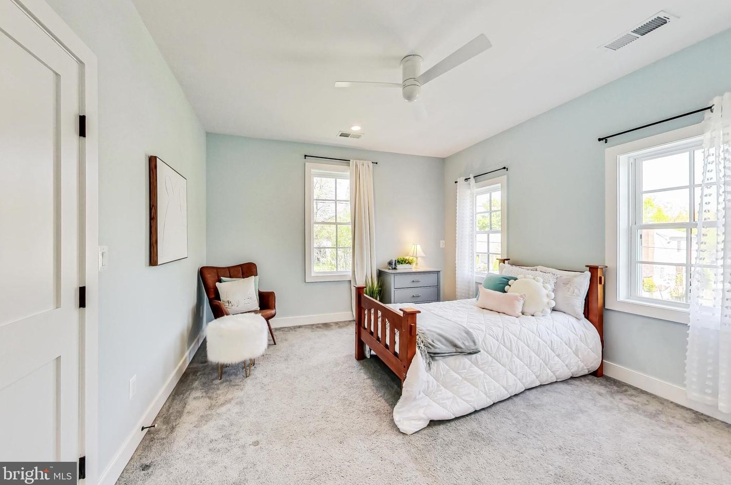 2016 Madison St, Arlington VA  22205-3314 exterior