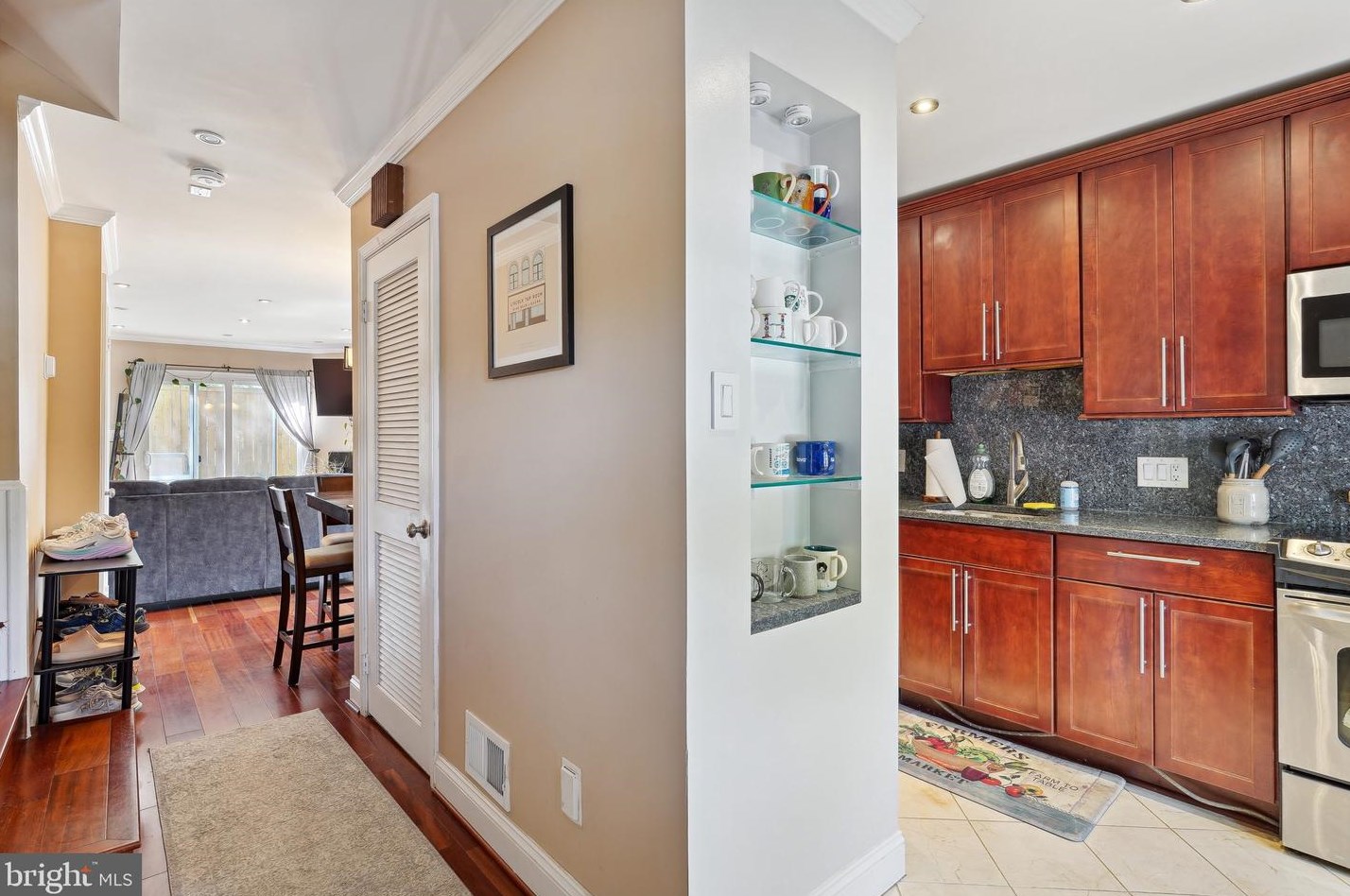 1470 Quinn St, Arlington VA  22209-2958 exterior