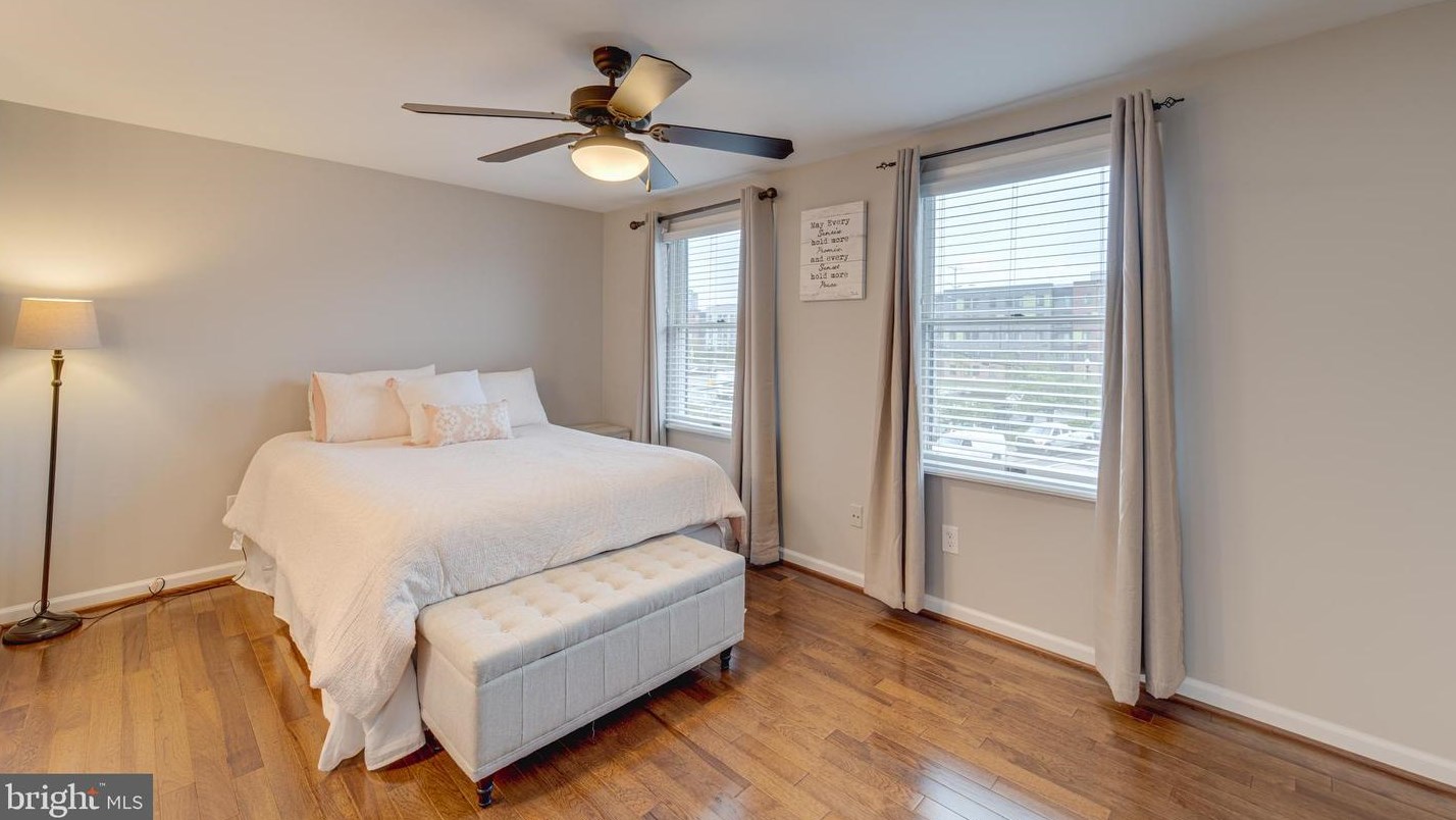 2810 Meade St, Arlington VA  22206-3147 exterior