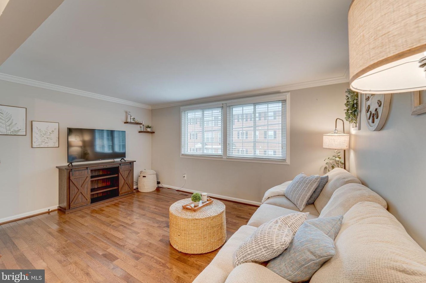 2810 Meade St, Arlington VA  22206-3147 exterior