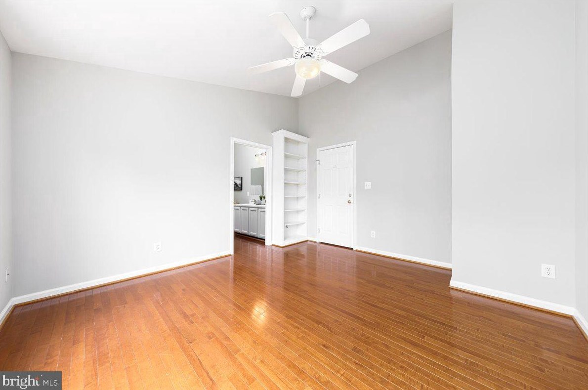 2007 Buchanan Ct, Arlington VA  22207-2096 exterior