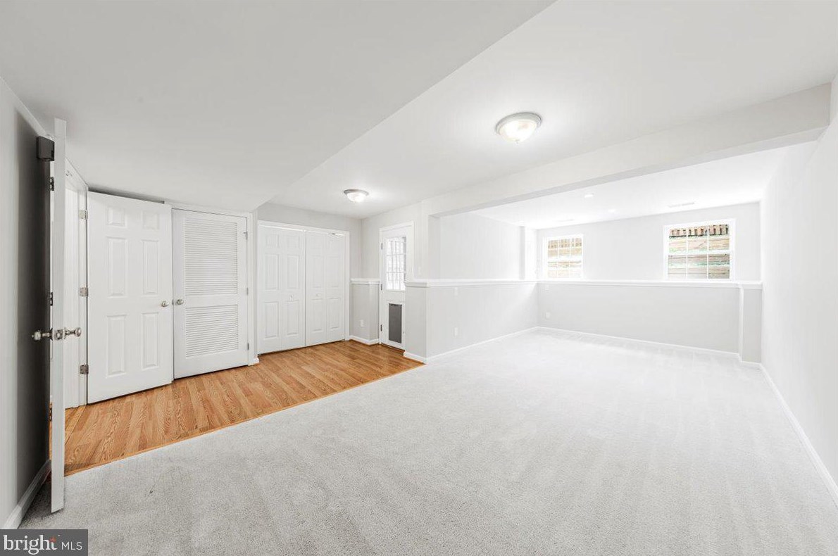 2007 Buchanan Ct, Arlington VA  22207-2096 exterior